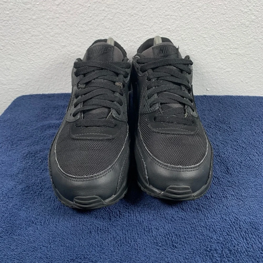Nike good gently
